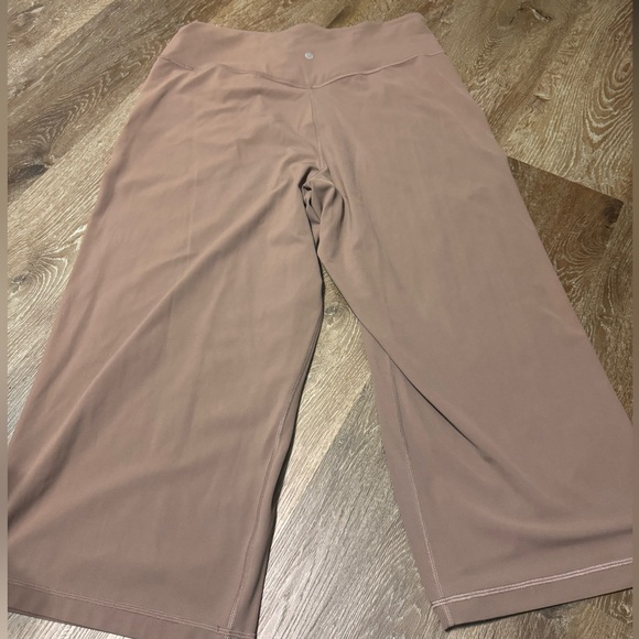 Lululemon Align Wide Leg Super-High-Rise Crop *23" - Picture 8 of 8